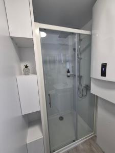 MOLO - Floating House