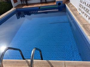 Preciosa y tranquila villa en Valencia con piscina privada