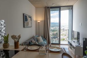 27th-floor apartment in Barrio Escalante with a spectacular view