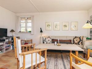 9 person holiday home in Frederiksværk