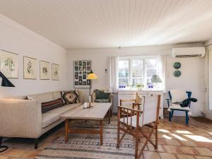 9 person holiday home in Frederiksværk