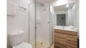 MetaWise 2Bed Next to ICC Darling Harbour 77
