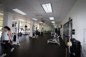Amazing Miami -Beach Condo Steps to Sand, Book Now!
