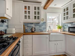 2 Bed in Lymington oc-92141