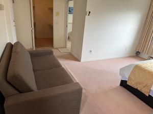 As You Wish Suites & Rooms Near YVR with Parking