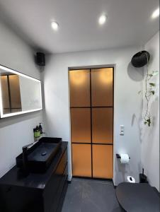 Design Apartment in Vesterbro with Large Balcony