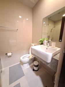 Mysuites2go33E Uptown Parksiutes Tower2