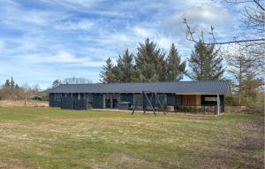 Nice Home In Oksbøl With Wifi