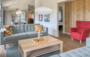 Nice Home In Oksbøl With Wifi