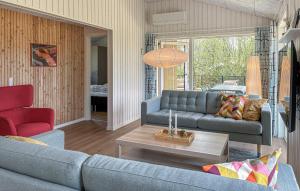 Nice Home In Oksbøl With Wifi
