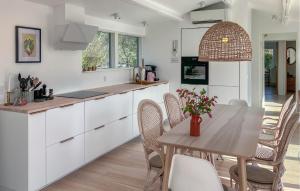 Nice Home In Kirke Hyllinge With House Sea View