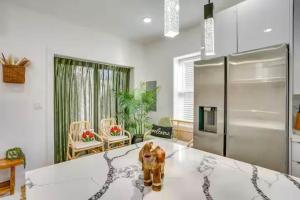 Designer Boho Guesthouse Private & Near NYC