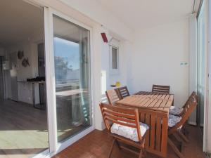 Appartement avec clim et parking - 6 pers. à deux pas de la plage - FR-1-874-17