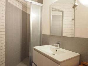 Appartement rénové avec parking - 7 pers. - FR-1-874-49