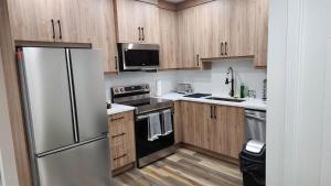 Modern 2BR | Private Suite | Close to Banff | UofC