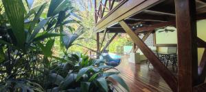 Villa Colibri - Secluded Villa - Short Stroll to Beach, Shops & Restaurants