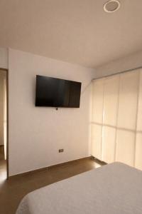 Modern, comfortable, and conveniently located apartment