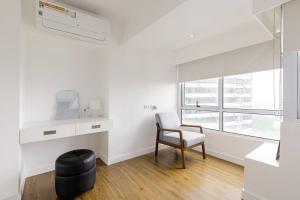 2 BR Luxe Manila Golf View Loft in BGC