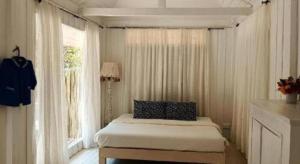 Brassiere Beach Hotel