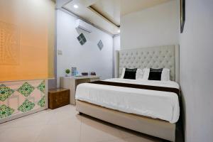 Townhouse Oak near Tugu Simpang Lima formerly GM Inn Hotel