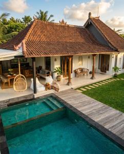 Ando House Modern 2BR Fast Wi-Fi Private Pool City Center