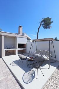Vila Amara with heated pool