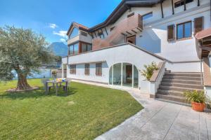 Torbole Lake Front - Happy Rentals