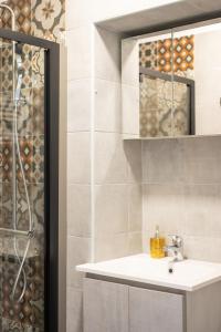 MB Home 8 • Bilo Ristrutturato con Balcone | WiFi | Self Check-in