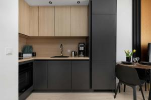 Przytulne Studio z Widokiem na Rzekę w Szczecinie by Noclegi Renters