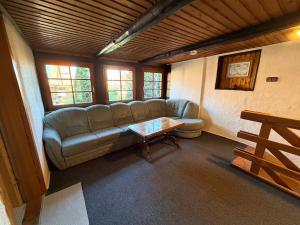Entire property for 8 people, Wi-Fi and parking