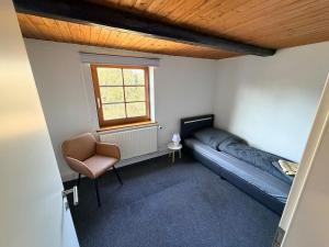Entire property for 8 people, Wi-Fi and parking