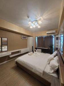 3Bedroom Suite Le Grand Eastwood Quezon City