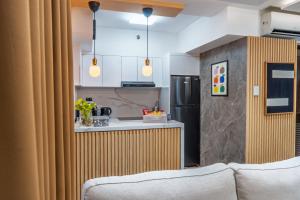 J Suites