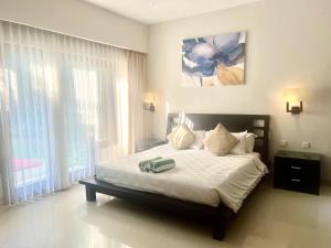 Peninsula Villa