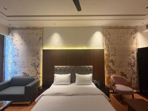 City Center Suites