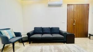 Premium Condominium Near Ganges with Hill View