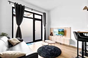 Modern Loft Courbevoie Quick Access to La Défense