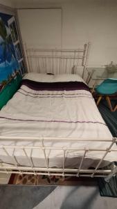 Lower ground floor Studio in Stockport