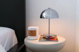 Stylish 1BR Apt, with Living Room in Central Ghent with WiFi & TV