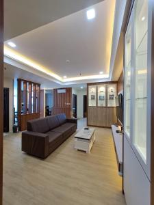 STARHOME NEWLY RENOVATED 115M2 HIGH FLOOR Formosa Residence