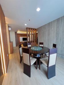 STARHOME NEWLY RENOVATED 115M2 HIGH FLOOR Formosa Residence