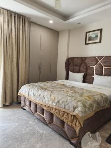 Divine India Service Apartment 3BHK, G-71