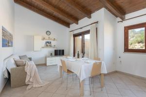 Casa Petra - Relax among Red Rocks and Pool