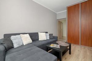 Komfortowy Apartament w Katowicach z 2 Sypialniami by Noclegi Renters