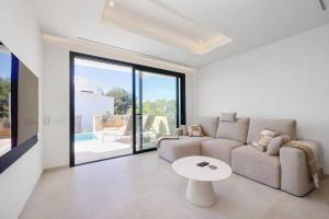 Apartemento cpiscina privada climatizada, Colinas