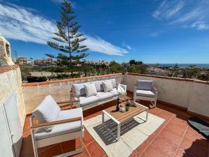 A2404 Beautiful Townhouse with Communal Pool, Nerja