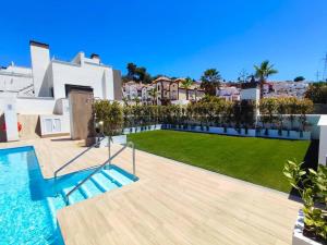 A2208 Beautiful and spacious 2 bedroom apartment Nerja