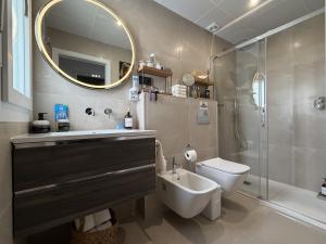 Atico Suite Vejer con piscina privada climatizada
