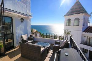 A0275 Beautiful bright apartment Nerja