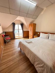 Hoa Cattleya Hotel